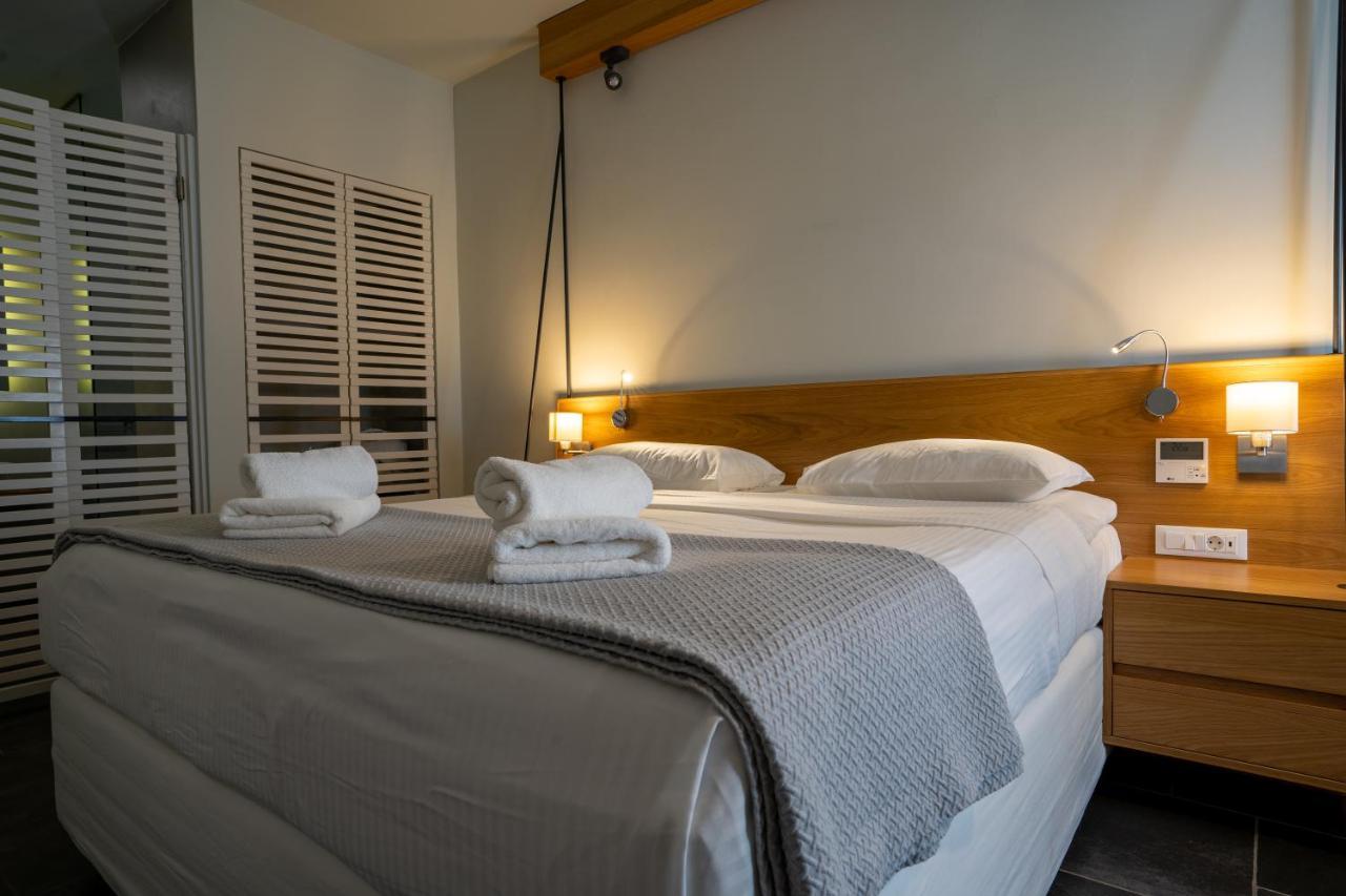 Meltemi Excelsior Suites 페리사 외부 사진
