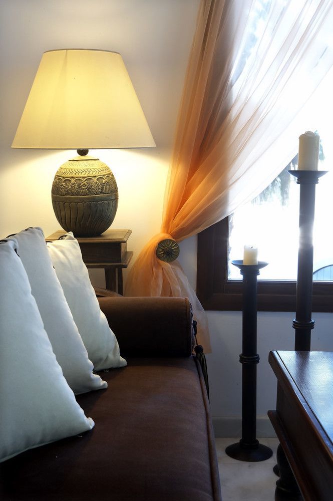 Meltemi Excelsior Suites 페리사 외부 사진